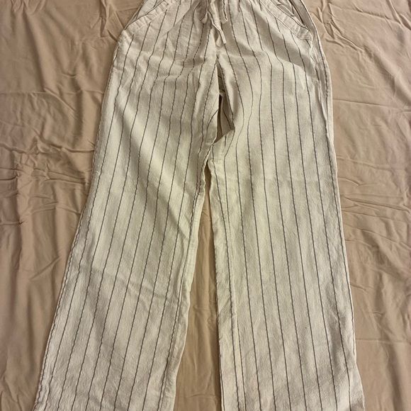 Sienna Sky Women’s White Striped Linen Pants - Picture 3 of 4